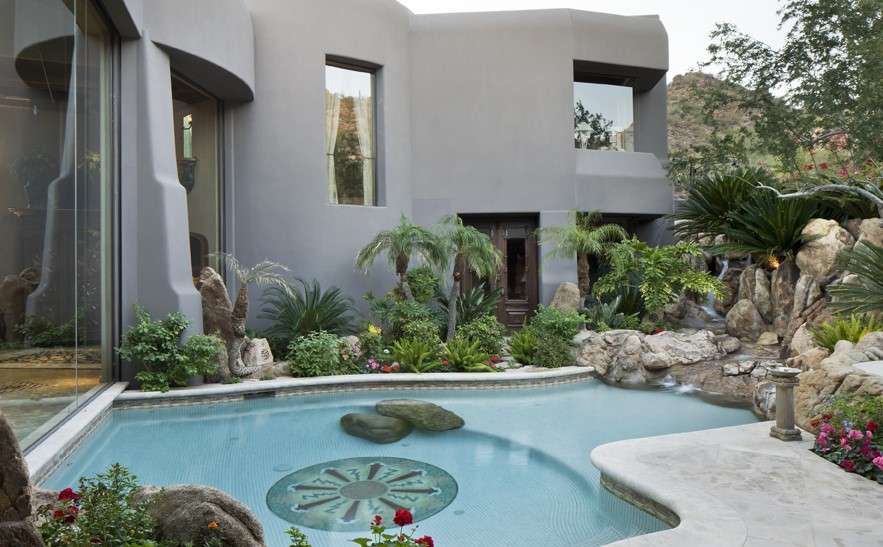 Exterior Image